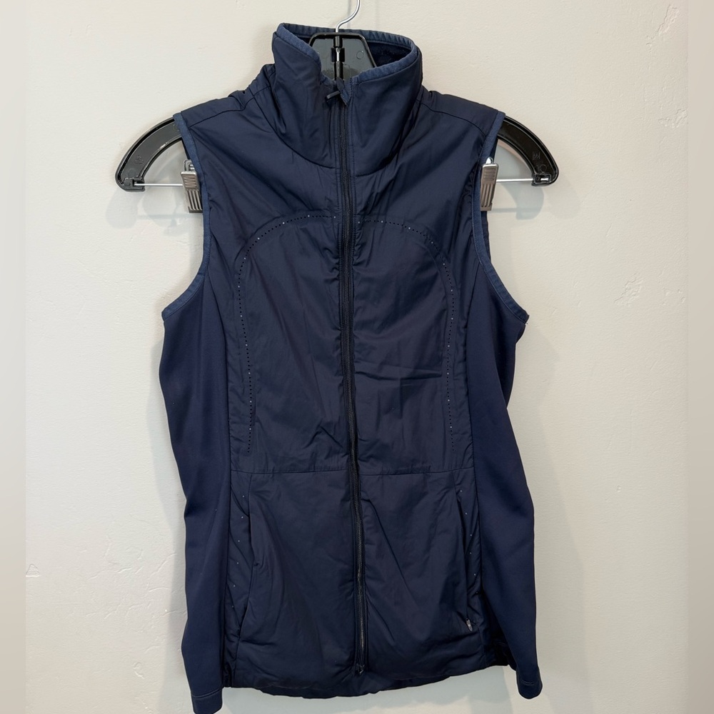 Lululemon Athletica Dark Blue Sleeveless Vest